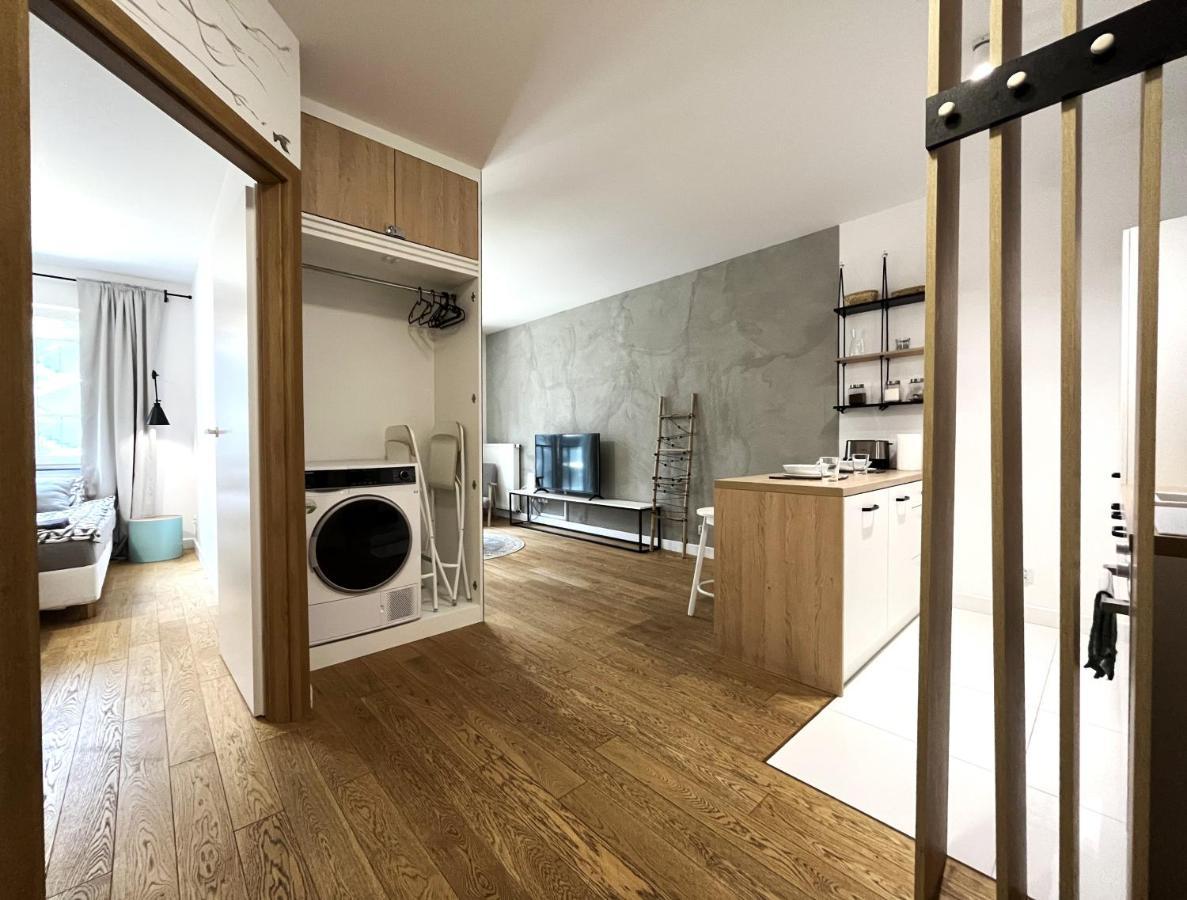 Mieszczanska Apartment ~ Self Check-In 24H ~Parking And Lift فروتسواف المظهر الخارجي الصورة