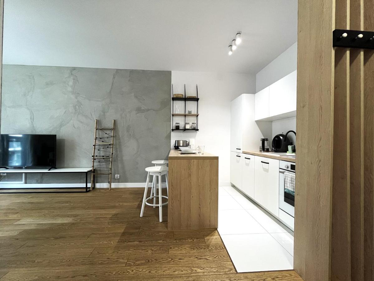 Mieszczanska Apartment ~ Self Check-In 24H ~Parking And Lift فروتسواف المظهر الخارجي الصورة